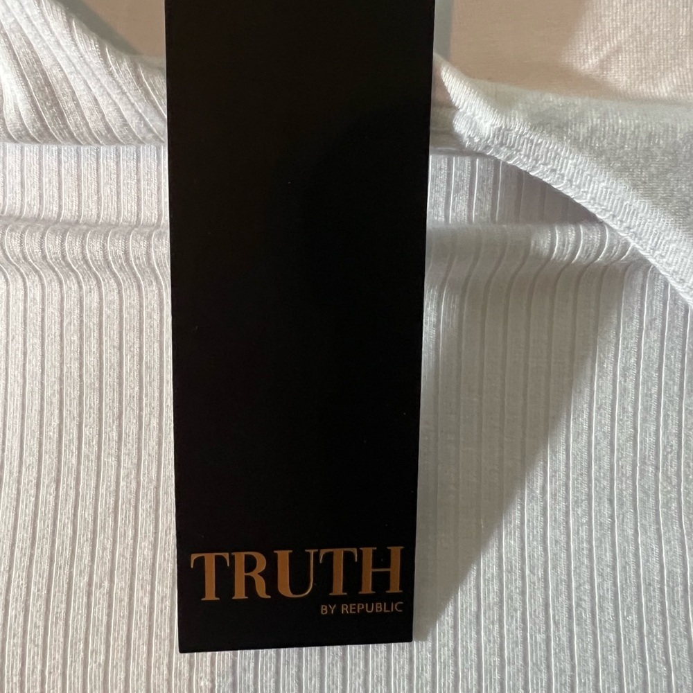 Truth - Picture 8 of 10